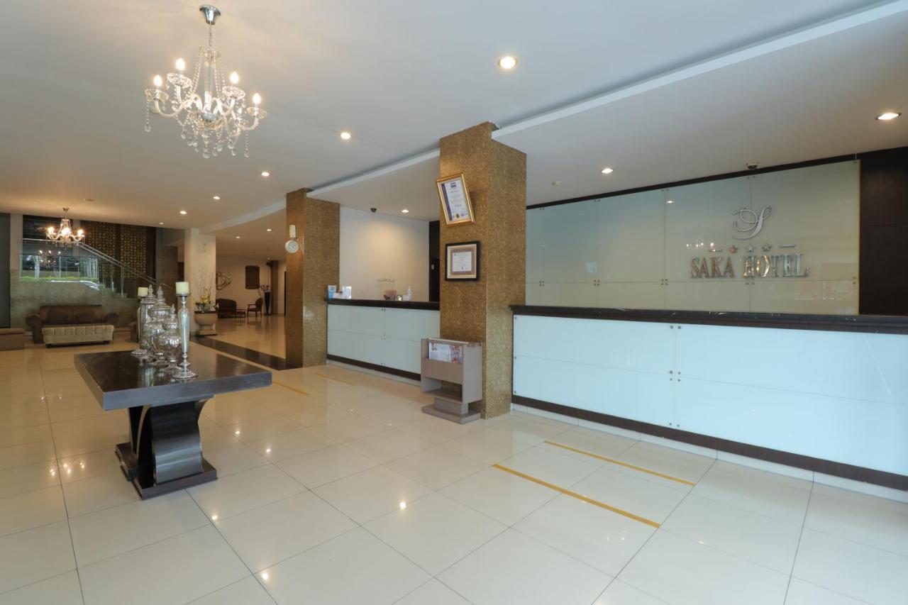 Saka Hotel Medan Sunggal Exterior foto